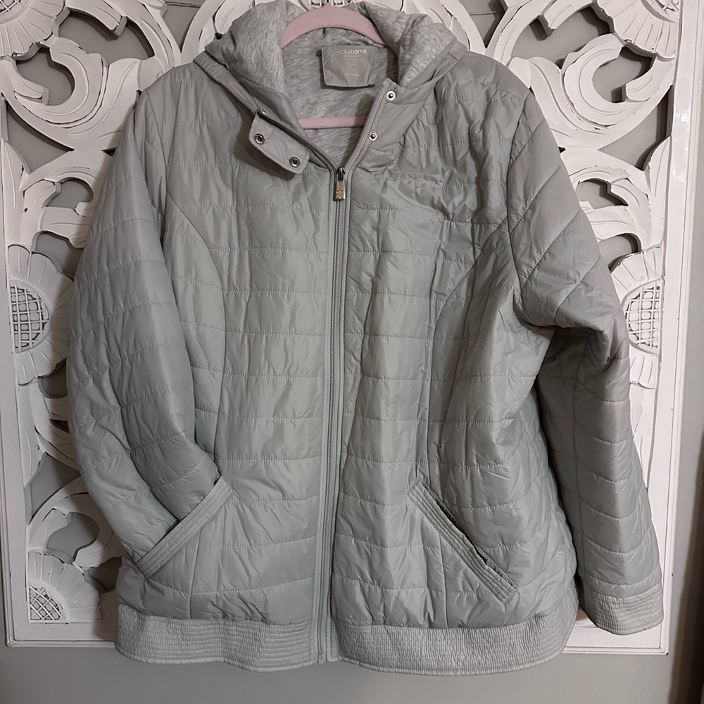 Liz Claiborne Light Gray Puffer Jacket